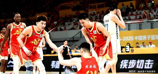广厦队实力显露，雄鹿双塔领军出征